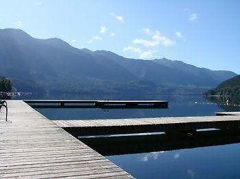 Cabins And Campground At Cultus Lake Park Otel Chilliwack Dış mekan fotoğraf