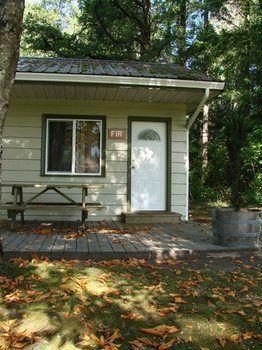 Cabins And Campground At Cultus Lake Park Otel Chilliwack Dış mekan fotoğraf