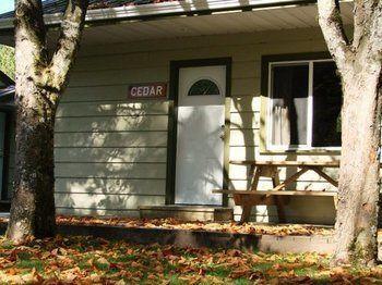 Cabins And Campground At Cultus Lake Park Otel Chilliwack Dış mekan fotoğraf