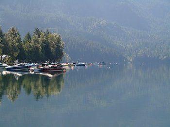 Cabins And Campground At Cultus Lake Park Otel Chilliwack Dış mekan fotoğraf